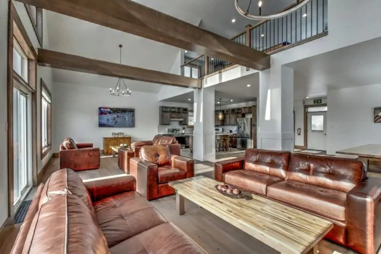 Brand New Luxury 7 bedroom Chalet Cottage with Hot Tub at Blue Mountain #A16_33