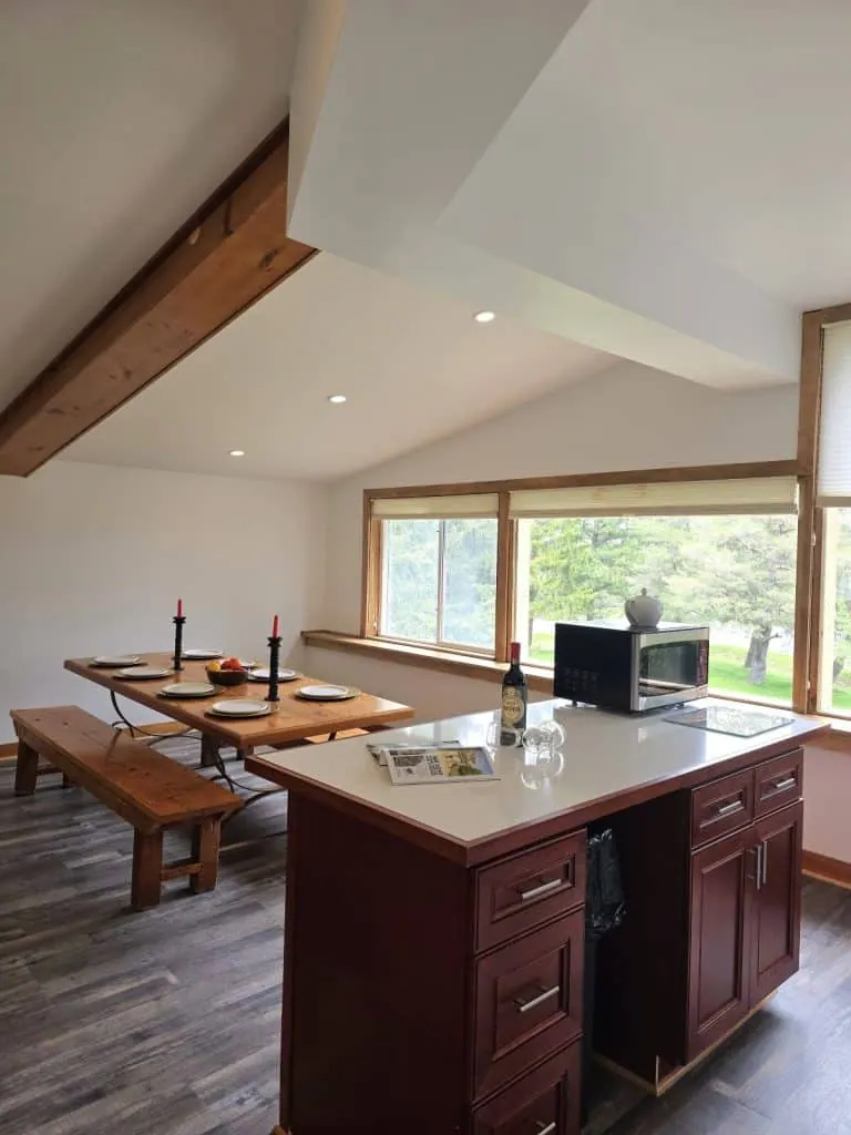 FO1 KITCHEN AND DINING