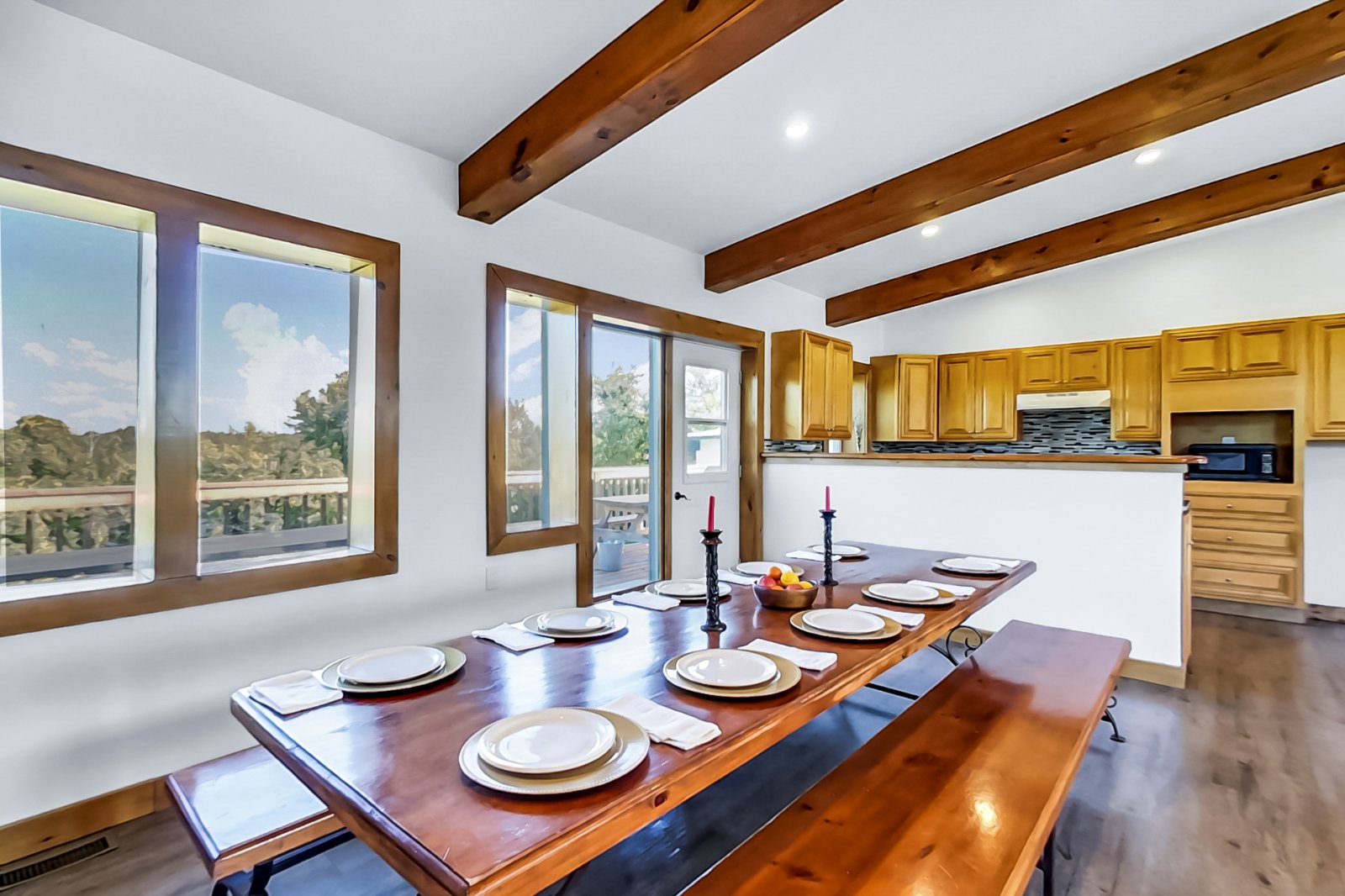 8 bedroom Stand Alone Chalet/Cottage with Hot Tub, sauna, Ping Pong Table at Blue Mountain #54