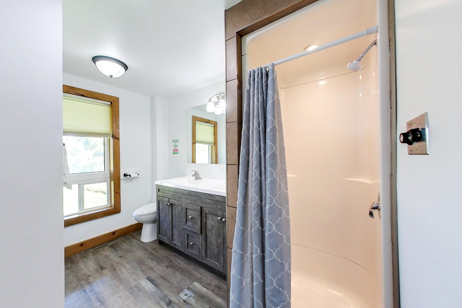 8 bedroom Stand Alone Chalet/Cottage with Hot Tub, sauna, Ping Pong Table at Blue Mountain #54
