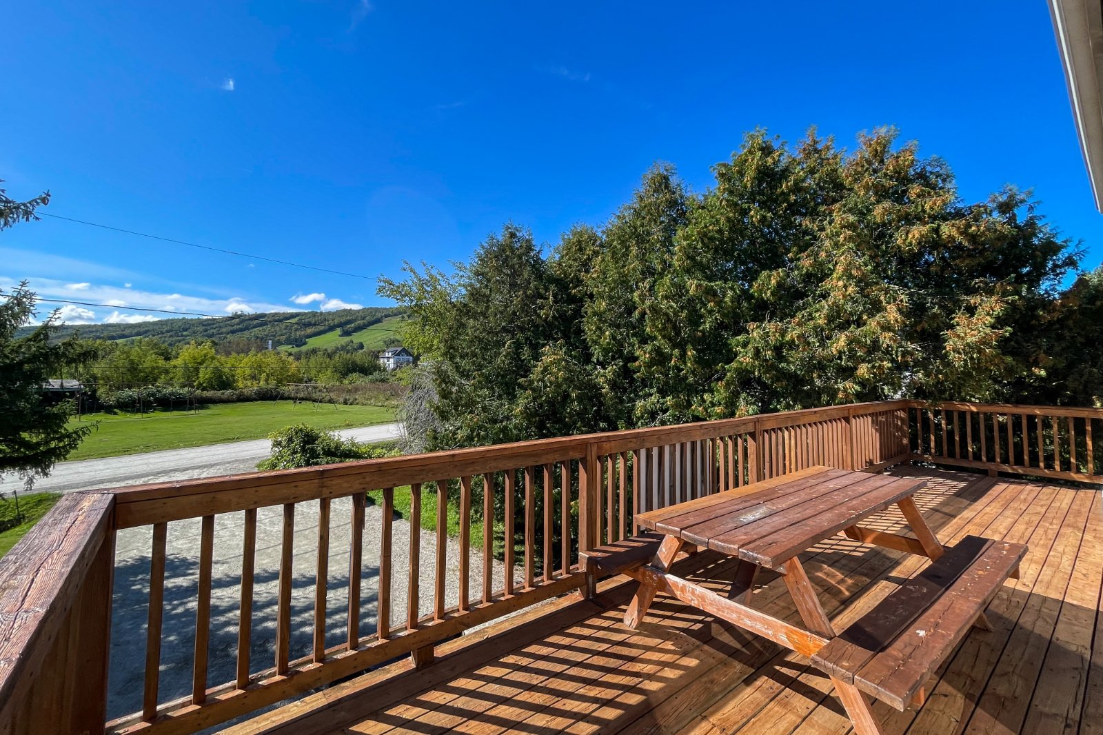8 bedroom Stand Alone Chalet/Cottage with Hot Tub, sauna, Ping Pong Table at Blue Mountain #54